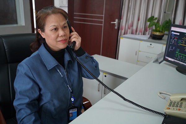 盡自己的一點力，站好最后一班崗——記柳城供電局電力調(diào)度控制中心全革慶