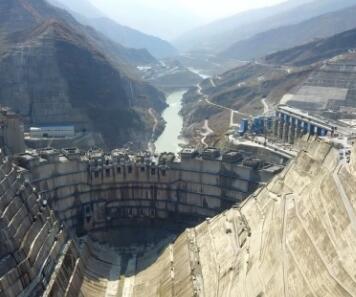 疫情下的國(guó)家重大項(xiàng)目建設(shè)：白鶴灘水電站