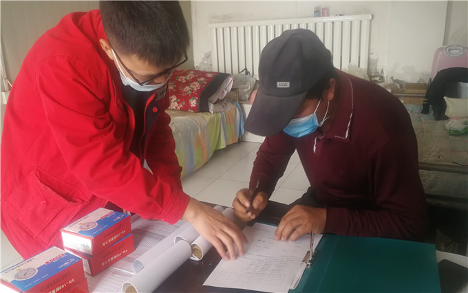 六五四供電分局：推行優(yōu)惠電價(jià)政策，助力企業(yè)復(fù)工復(fù)產(chǎn)