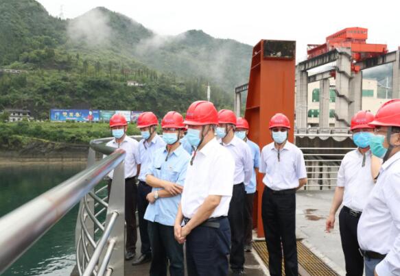 三峽集團(tuán)黨組書記、董事長雷鳴山赴湖北宜昌市調(diào)研