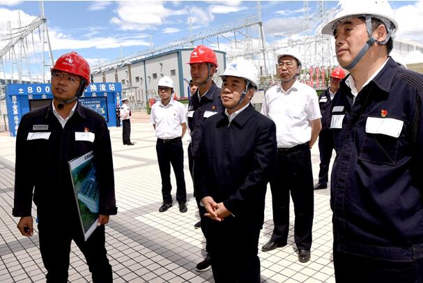 南方電網(wǎng)公司董事長(zhǎng)、黨組書(shū)記孟振平赴云南調(diào)研