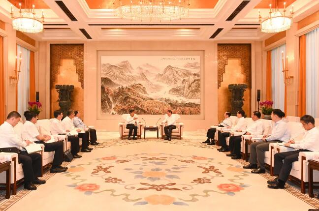 舒印彪拜會(huì)湖北省委書記應(yīng)勇、省長(zhǎng)王曉東