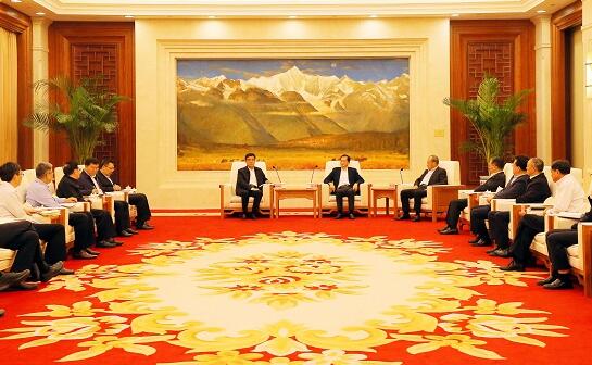 舒印彪拜會(huì)云南省委書記陳豪、省長(zhǎng)阮成發(fā)