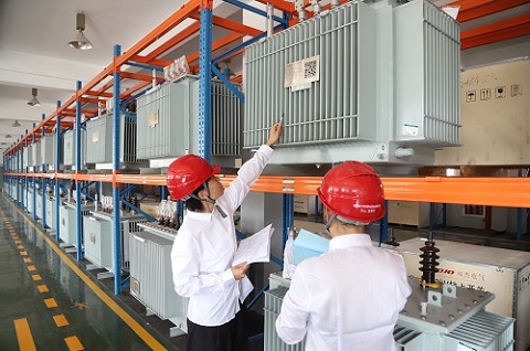 國網(wǎng)寧波市鄞州區(qū)供電公司：倉庫盤點(diǎn)，迎“冬峰”