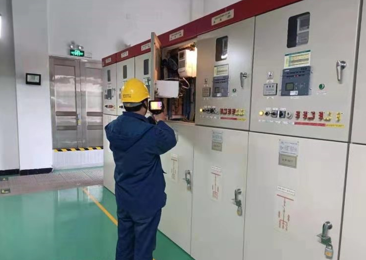 國(guó)網(wǎng)慈溪市供電公司用心巡視、及時(shí)消缺確保電網(wǎng)安全穩(wěn)定運(yùn)行