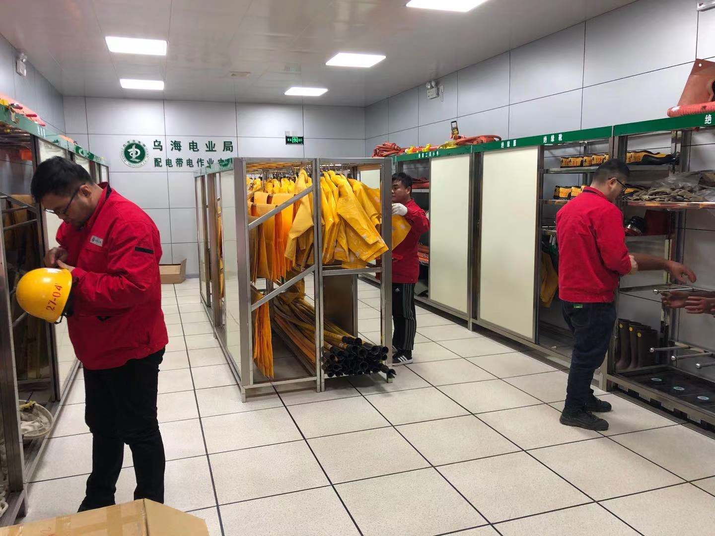 烏海電業(yè)局配電帶電作業(yè)中心：寒冬大檢查，新年保安全