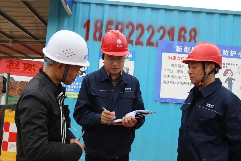 國網(wǎng)南充供電公司:“電專家”上門支招 企業(yè)發(fā)展信心更足