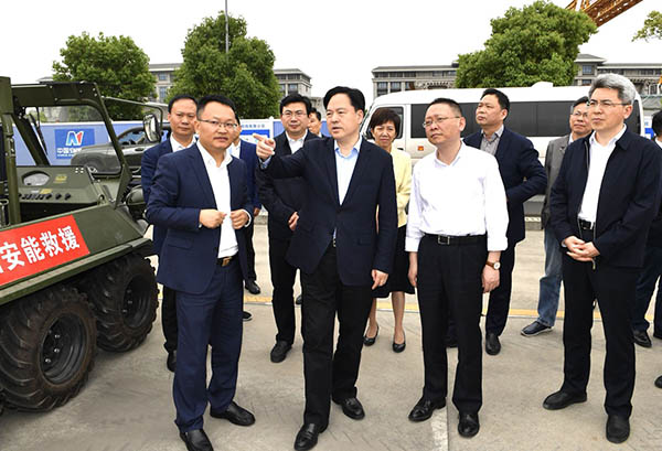 常州市委副書記、市長陳金虎蒞臨中國安能二局常州分公司調(diào)研防汛抗旱工作