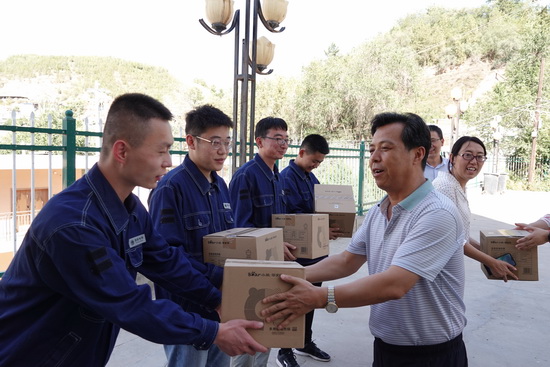 凝“新”聚力！劉家峽水電廠暖心關(guān)愛助“后浪”起航