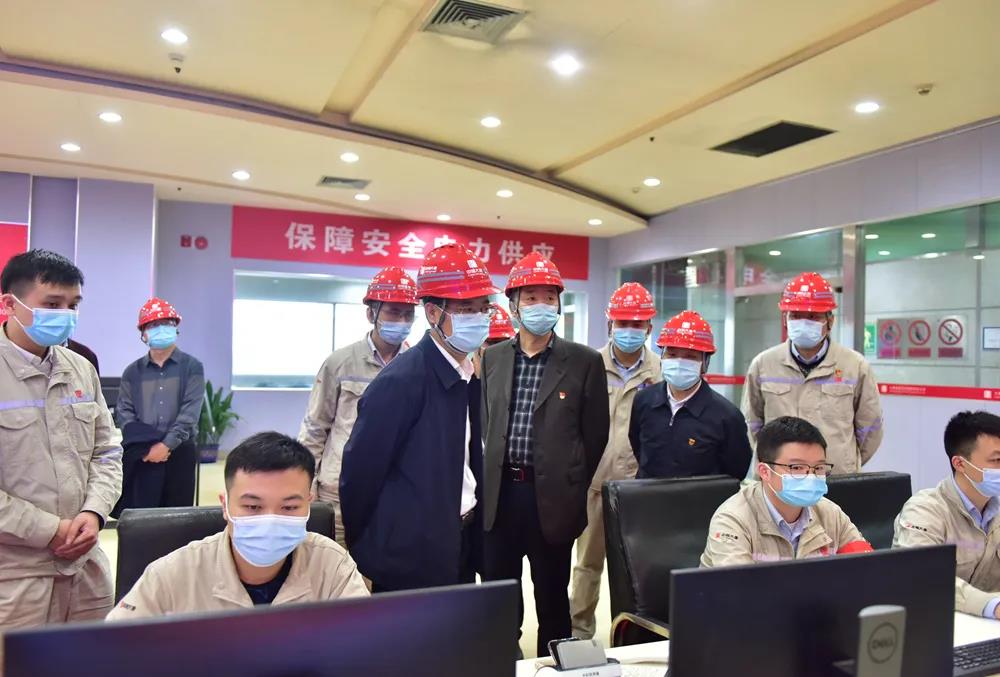 華銀電力賀子波、陳自強(qiáng)一行到湘潭發(fā)電公司調(diào)研