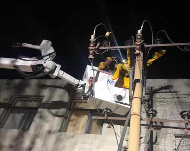 烏海電業(yè)局配電帶電作業(yè)處：11、7、23