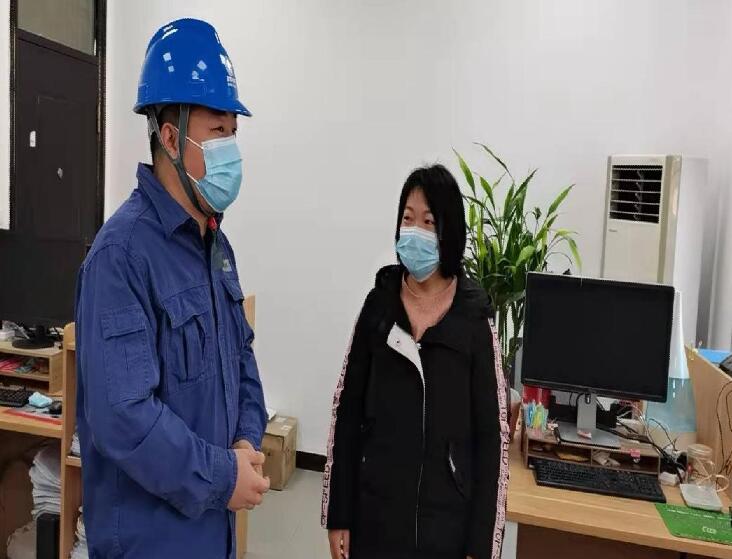 國網(wǎng)城固供電公司：走訪小微企業(yè)，當(dāng)好“電管家”