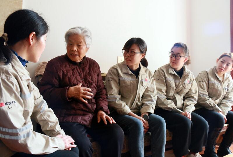 別樣?jì)D女節(jié)，溫暖老人心