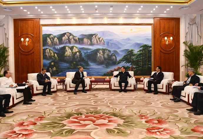 國家電投董事長、黨組書記錢智民拜會寧夏回族自治區(qū)主要領(lǐng)導(dǎo)