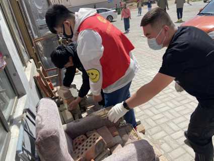 包聯(lián)攜手齊奮進，你我共創(chuàng)文明城