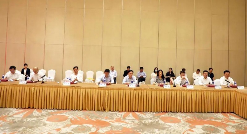 協(xié)鑫、徐工聯(lián)手！布局新能源