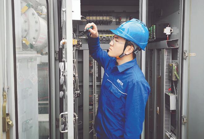 王可： 因?yàn)闊釔?，所以投? width=