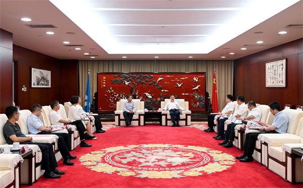 溫樞剛會(huì)見(jiàn)中國(guó)信達(dá)黨委書記、董事長(zhǎng)張衛(wèi)東