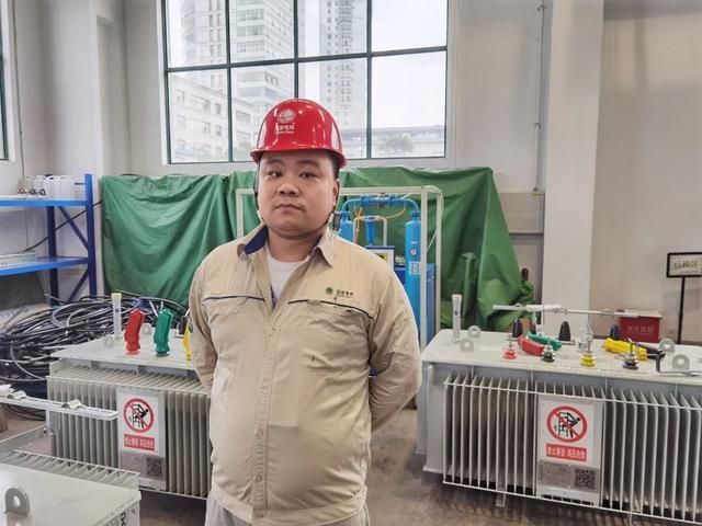 伏亦菲：深耕電網(wǎng)二十年，這位80后始終奮斗在前線