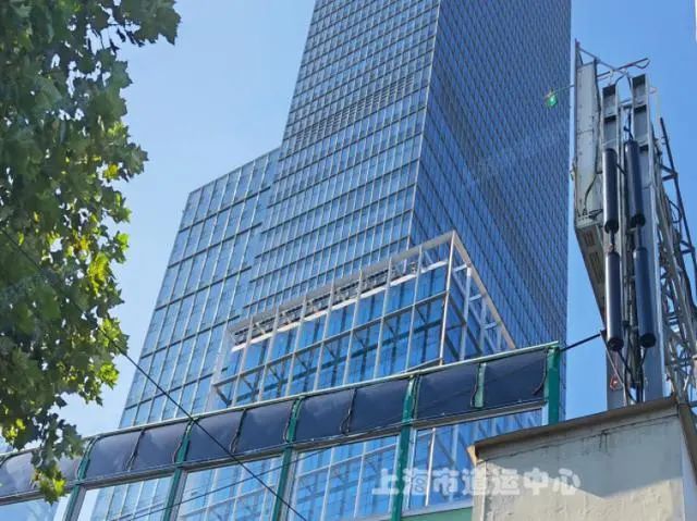 光伏發(fā)電棒＋柔性組件！上海高架路聲屏障安裝光伏