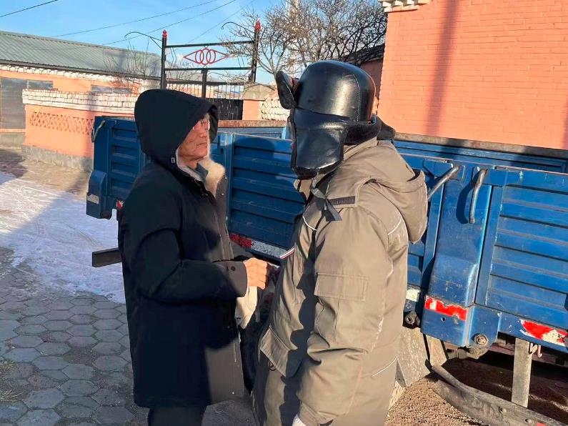 國(guó)網(wǎng)滿(mǎn)洲里供電公司扎賚諾爾供電服務(wù)中心積極推進(jìn)電采暖服務(wù)工作