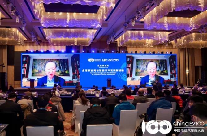 陳清泰：電動(dòng)化只是序幕，智能汽車需做好頂層布局