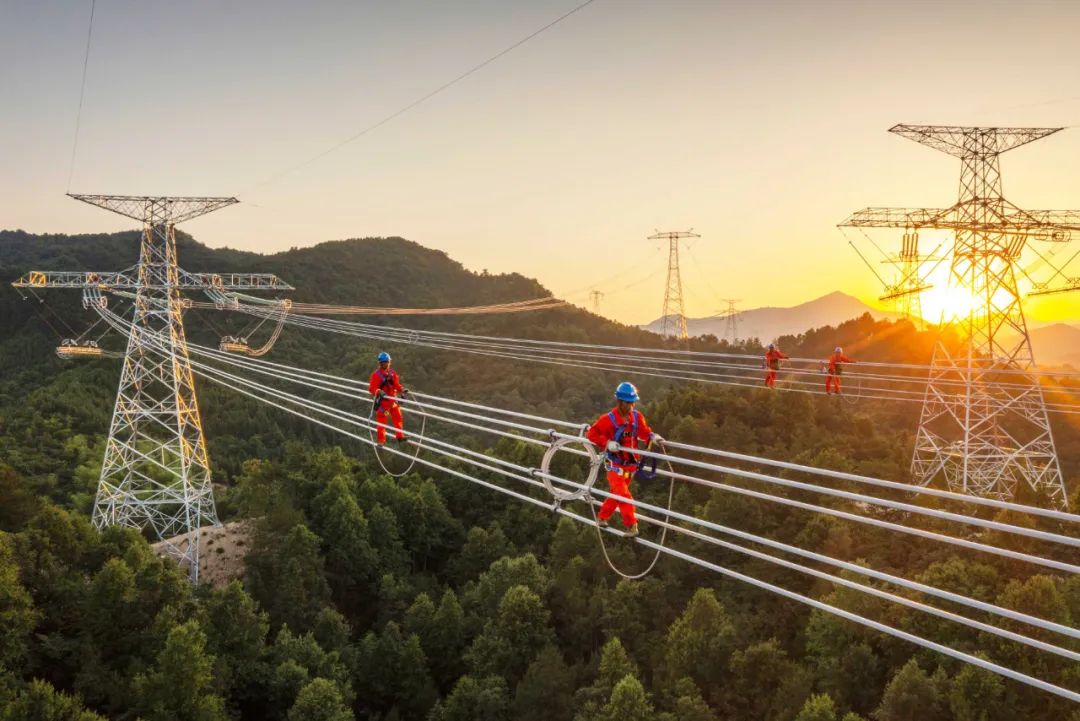 國家電網(wǎng)白鶴灘—浙江特高壓工程竣工投產