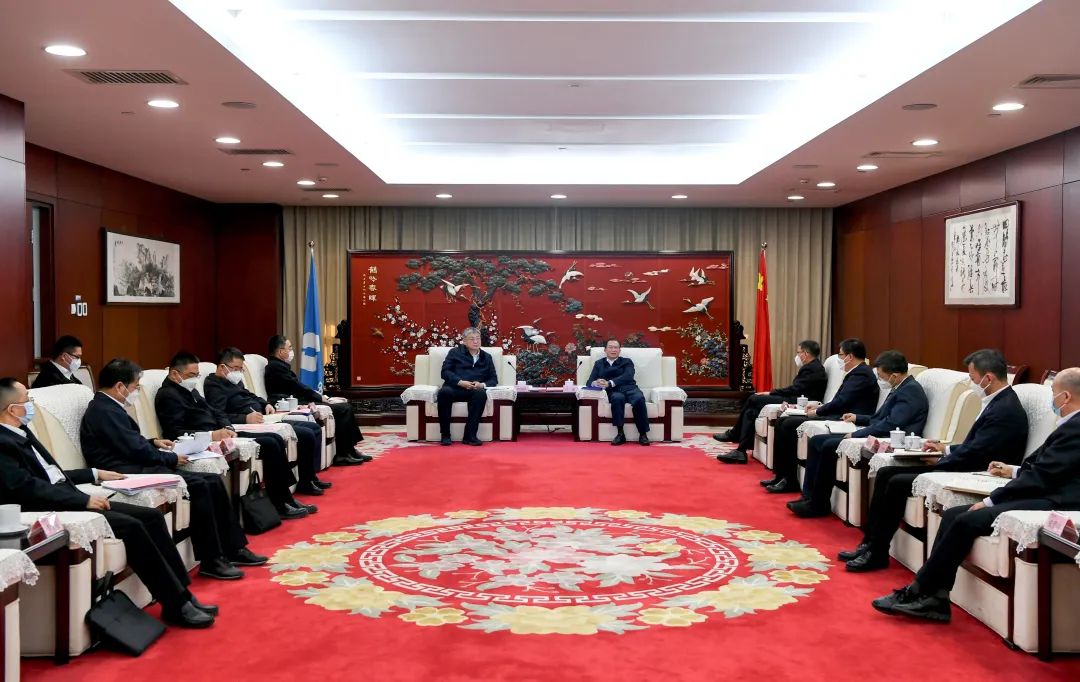 中國(guó)華電黨組書記、董事長(zhǎng)江毅會(huì)見國(guó)家能源集團(tuán)黨組書記、董事長(zhǎng)劉國(guó)躍