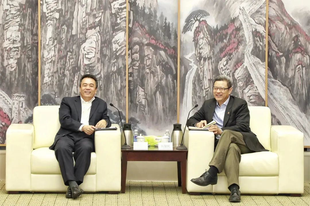 國家電投黨組書記、董事長錢智民會(huì)見哈電集團(tuán)黨委書記、董事長曹志安