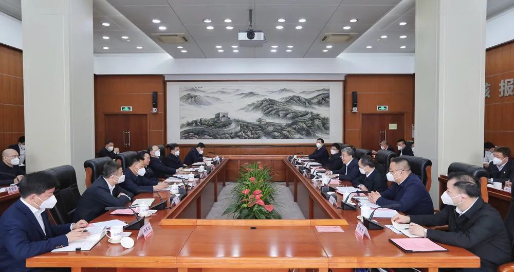 中核集團黨組書記、董事長余劍鋒與遼寧省委書記郝鵬、省長李樂成會談