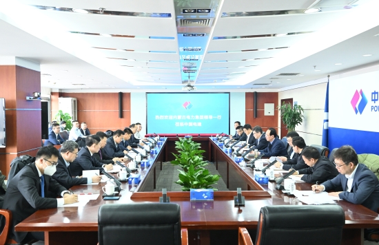 中國電建黨委書記、董事長丁丁焰章與內(nèi)蒙古電力集團黨委書記、董事長賈振國會談