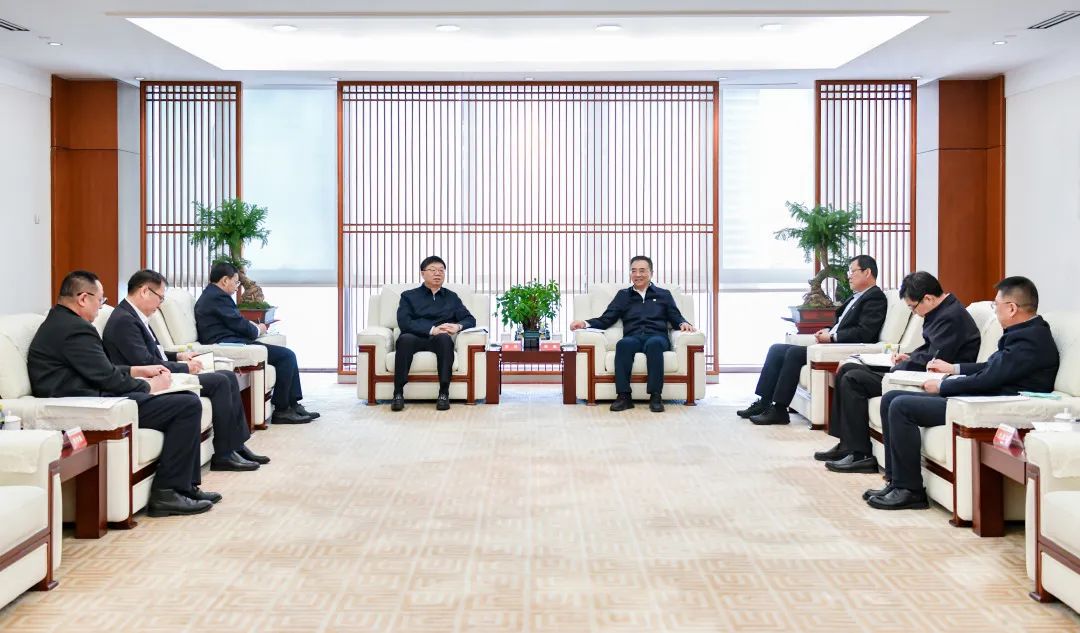 大唐集團有限公司黨組書記、董事長鄒磊會見吉林省委常委、省委秘書長李偉
