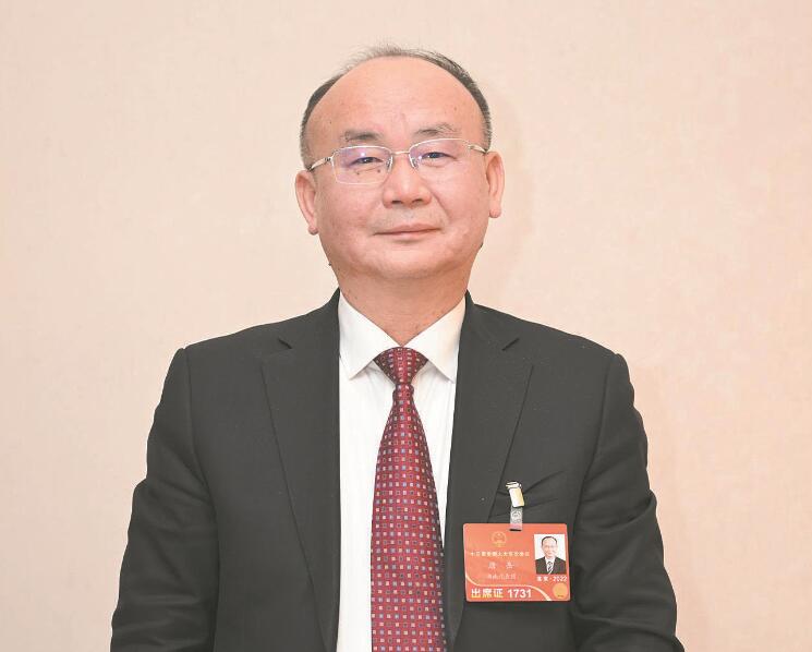 優(yōu)質(zhì)供電服務(wù)助力裝備制造業(yè)高質(zhì)量發(fā)展——訪全國人大代表、楚天科技股份有限公司董事長兼總裁唐岳