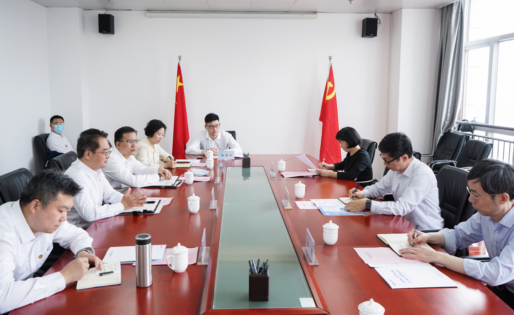 中國能建黨委常委、副總經(jīng)理吳云與國家能源局華中監(jiān)管局黨組書記、局長任育之會談