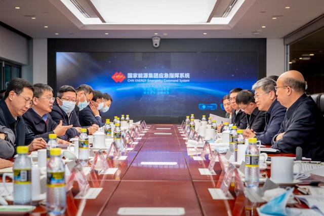 國(guó)家能源局黨組書記、局長(zhǎng)章建華帶隊(duì)調(diào)研國(guó)家能源集團(tuán)