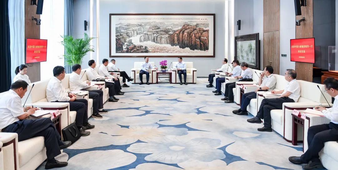 大唐集團黨組書記、董事長鄒磊與陜煤集團黨委書記、董事長張文琪會談