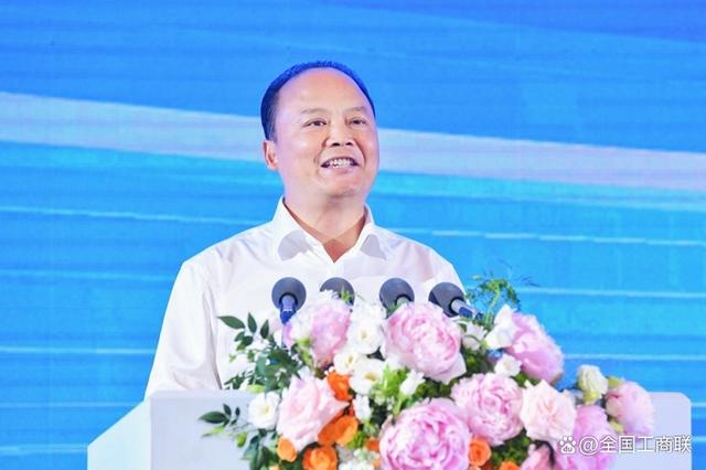 全國工商聯(lián)副主席，通威集團董事局主席劉漢元：加快建設(shè)可再生能源 構(gòu)建川渝清潔能源一體化