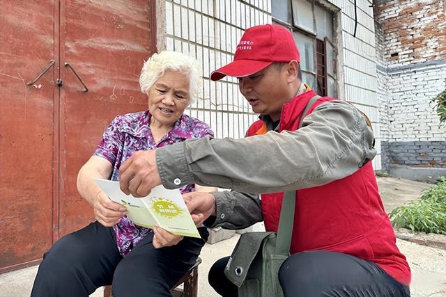 國網(wǎng)華辰供電公司服務走訪? ?？蛻羟鍥龆认? width=