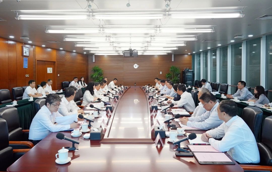 中國能建黨委書記、董事長(zhǎng)宋海良與中國海油黨組書記、董事長(zhǎng)汪東進(jìn)會(huì)談