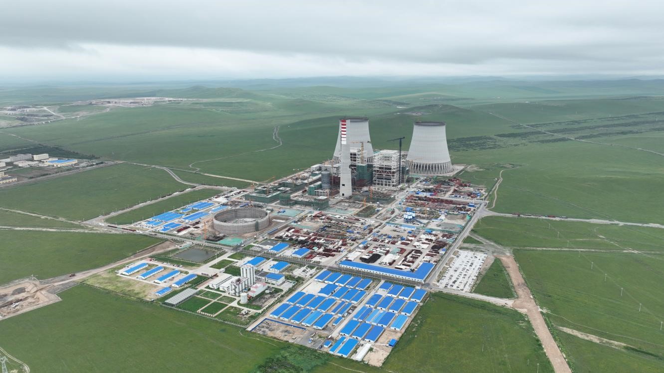 不怕困難、奮勇向前 天邊草原加壓奮進打響“五大戰(zhàn)役”攻堅全年目標(biāo)