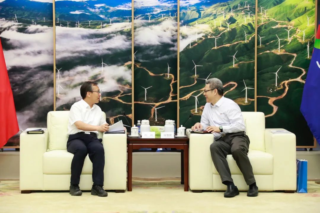 國(guó)家電投黨組書記、董事長(zhǎng)錢智民會(huì)見(jiàn)河北省滄州市市長(zhǎng)向輝