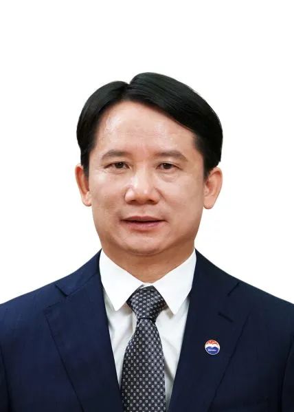 曾任貴州省能源局黨組書記、局長 丁雄軍當(dāng)選中國貴州茅臺酒廠(集團(tuán))黨委書記