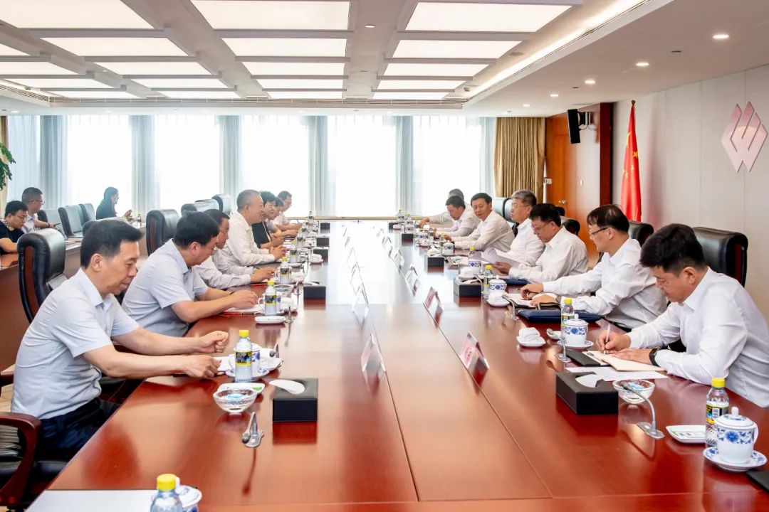 國家能源集團(tuán)黨組書記、董事長劉國躍會(huì)見包頭市委副書記、市長張銳