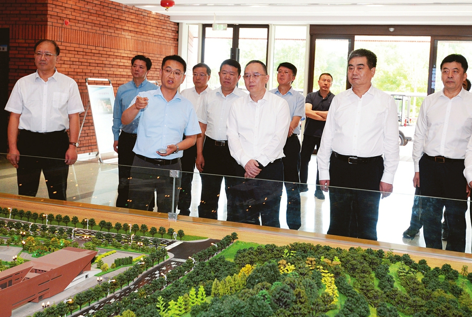 山西省委副書記、省長金湘軍調(diào)研國科大太原能源材料學(xué)院