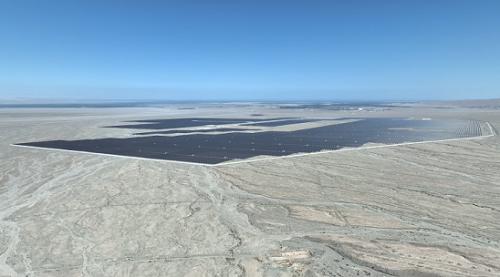 新疆克州單體容量最大的光儲(chǔ)一體化項(xiàng)目實(shí)現(xiàn)全容量并網(wǎng)發(fā)電