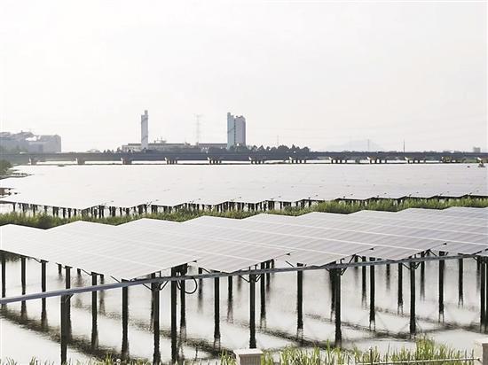 汕頭金平區(qū)88兆瓦集中式漁光互補項目計劃10月并網(wǎng)投產(chǎn)，年發(fā)電量可達1.2億度