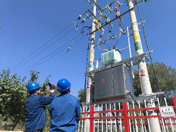 國(guó)網(wǎng)蘭州供電公司:優(yōu)工程 強(qiáng)電網(wǎng) 為鄉(xiāng)村振興添動(dòng)能