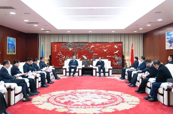 江毅會見陜西省人大常委會副主任、寶雞市委書記楊廣亭