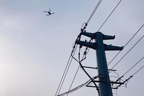 國網(wǎng)泰安供電公司開展無人機(jī)飛巡測溫，助力冬季供電安全