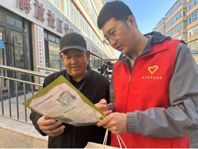 烏蘭察布供電公司負(fù)荷管理服務(wù)中心開展“寒冬將至送溫暖，優(yōu)質(zhì)服務(wù)進(jìn)社區(qū)”青年志愿服務(wù)活動